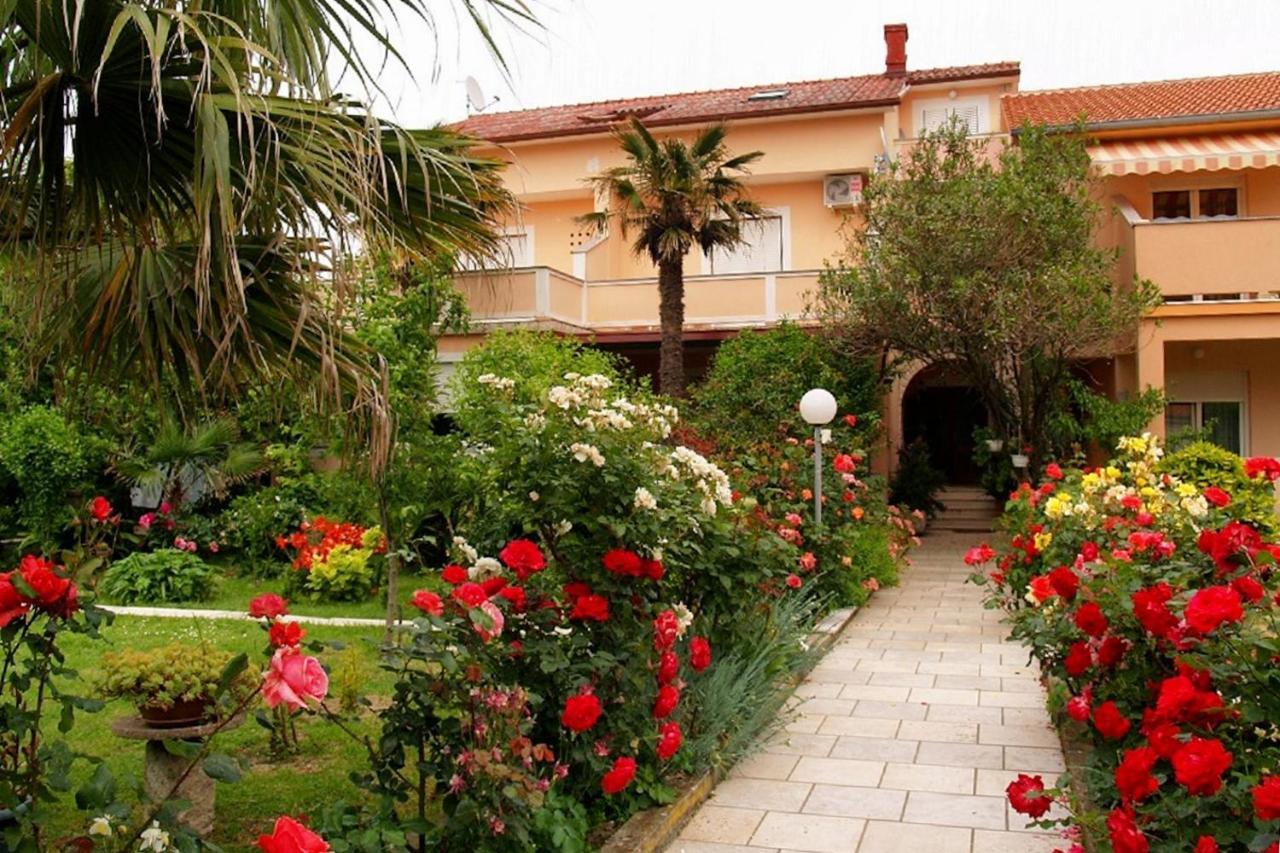 Apartments With A Parking Space Palit, Rab - 5028 Екстериор снимка